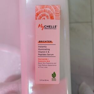 MyChelle Instantly Illuminating Vitamin C & Peptide Serum